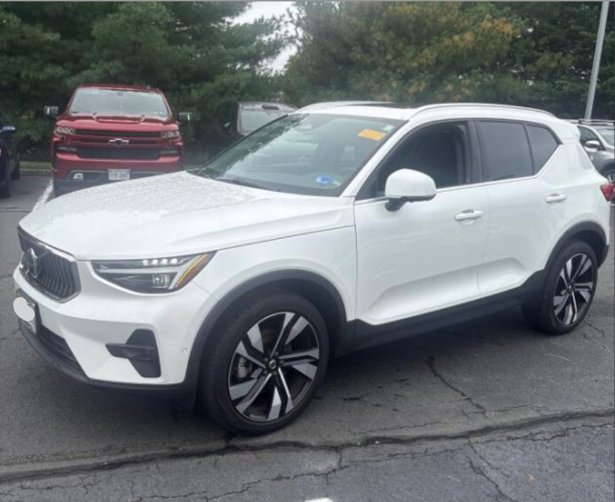 Used 2023 Volvo XC40 Ultimate SUV