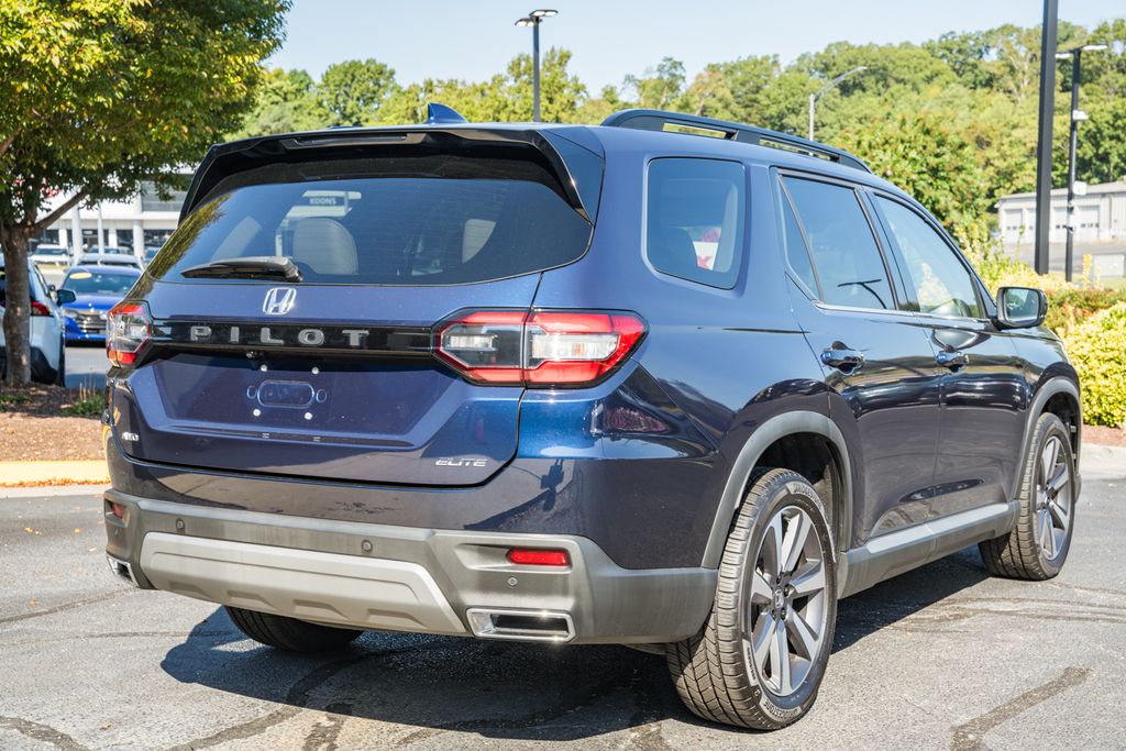 Used 2023 Honda Pilot Elite SUV
