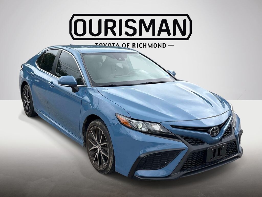 Used 2024 Toyota Camry SE Sedan