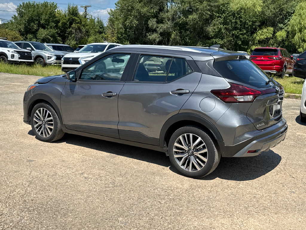 Used 2024 Nissan Kicks SV SUV