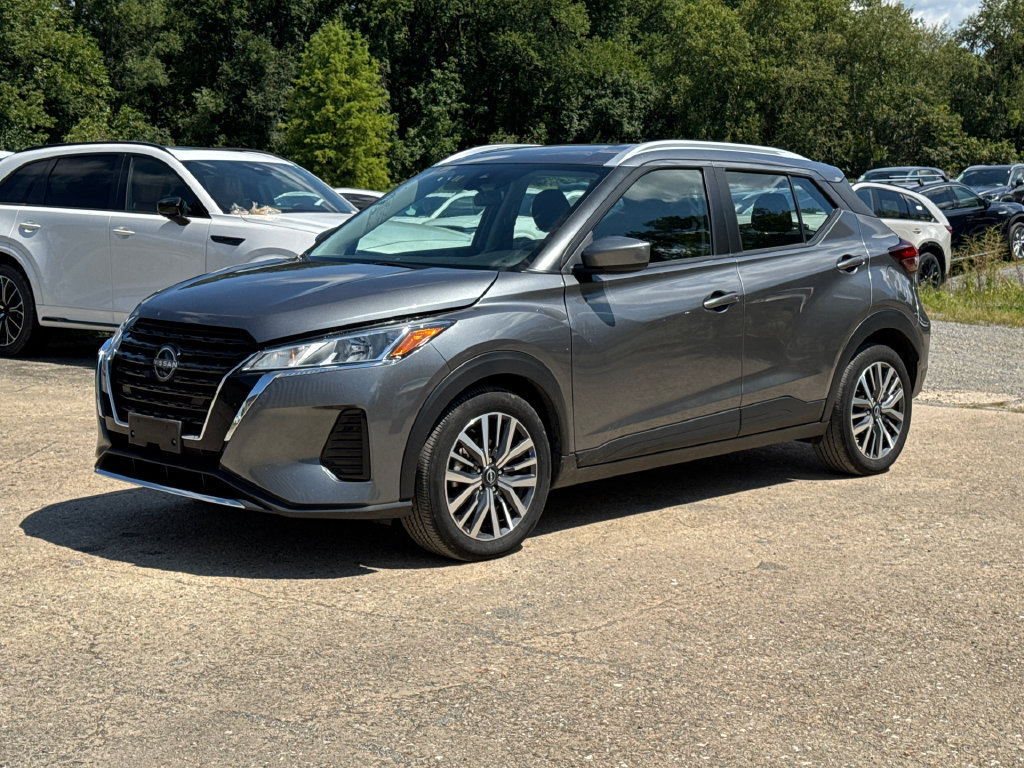 Used 2024 Nissan Kicks SV SUV
