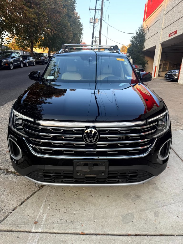 Used 2024 Volkswagen Atlas 2.0T SEL SUV