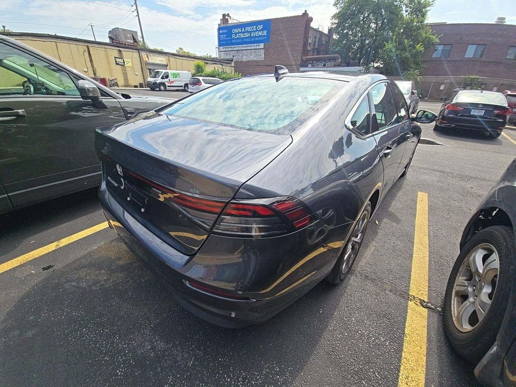 Used 2023 Honda Accord EX Sedan