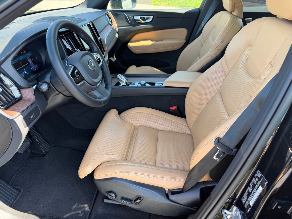 Certified 2023 Volvo XC60 B5 Ultimate Bright Theme SUV