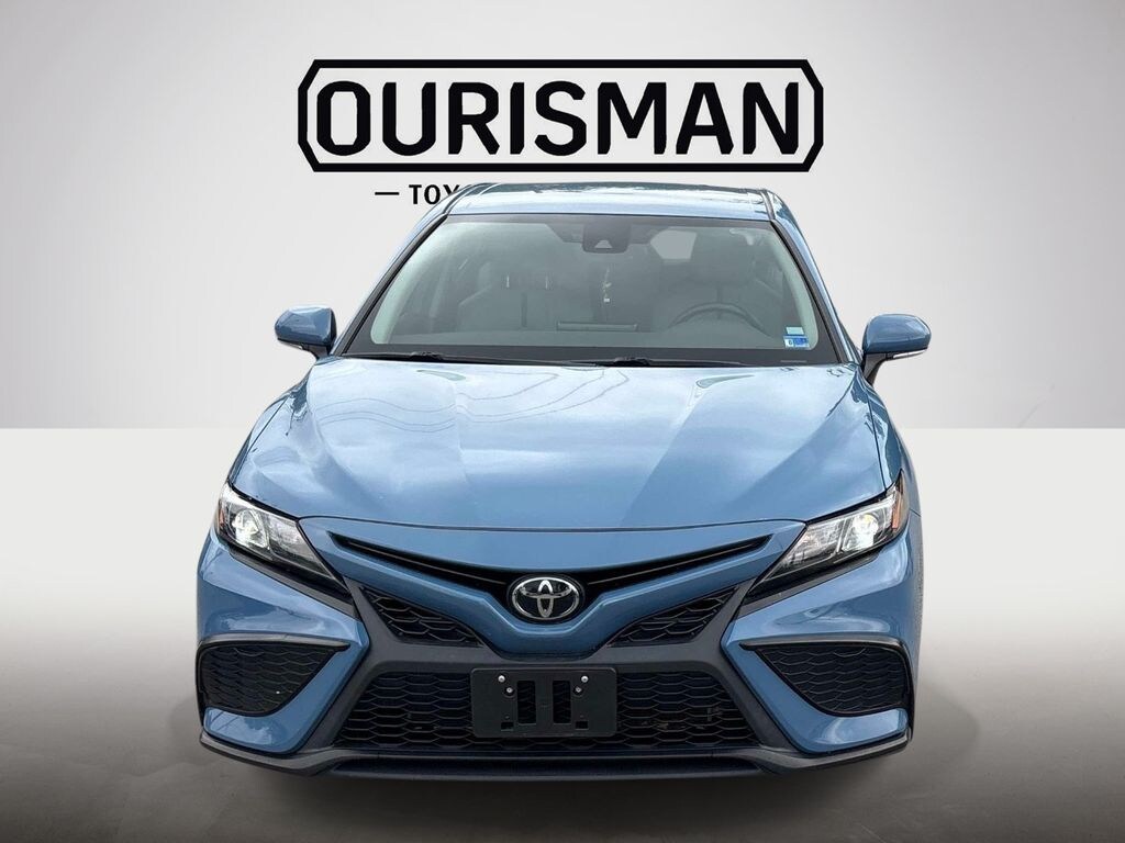 Used 2024 Toyota Camry SE Sedan