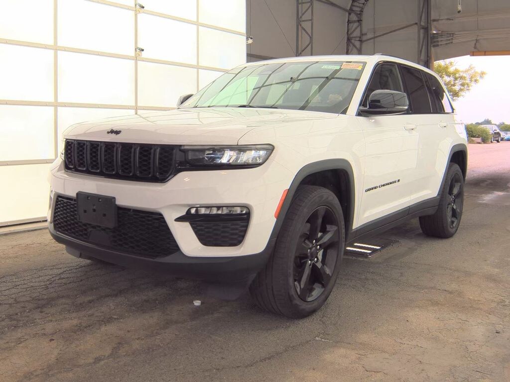 Used 2023 Jeep Grand Cherokee Limited SUV