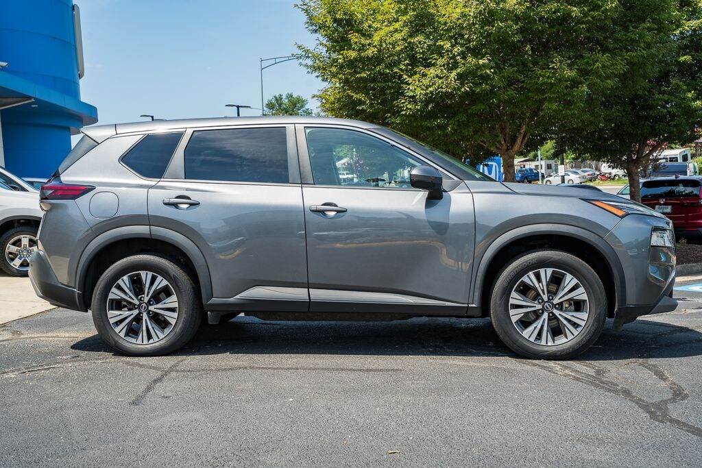 Used 2022 Nissan Rogue SV SUV