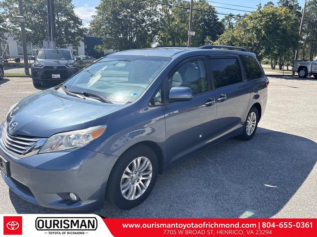 Certified 2017 Toyota Sienna XLE Minivan/Van