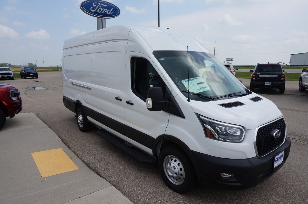 2025 Ford Transit Cargo Van photo 3