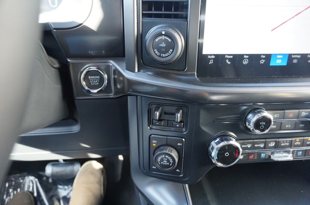 2026 Ford F-150 Lariat - Photo 8