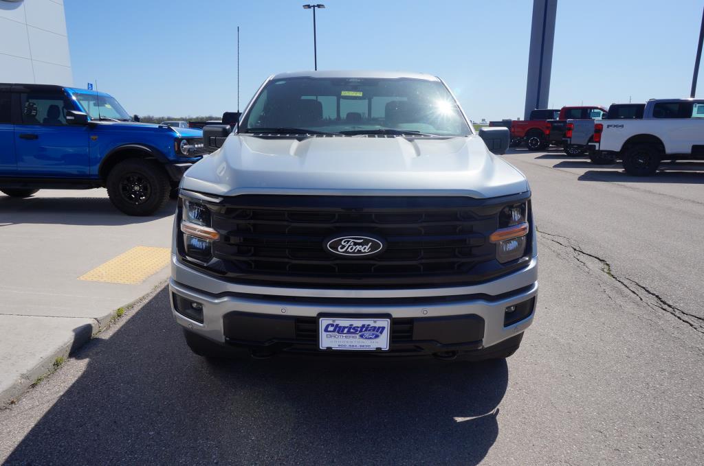 2025 Ford F-150 XLT photo 3