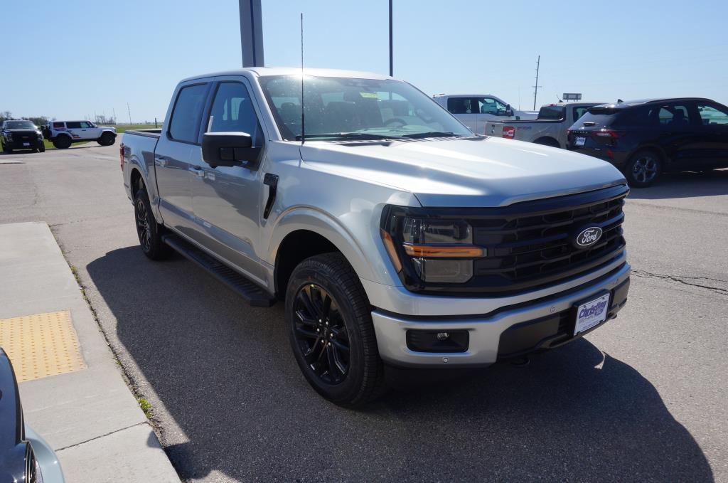 2025 Ford F-150 XLT photo 4