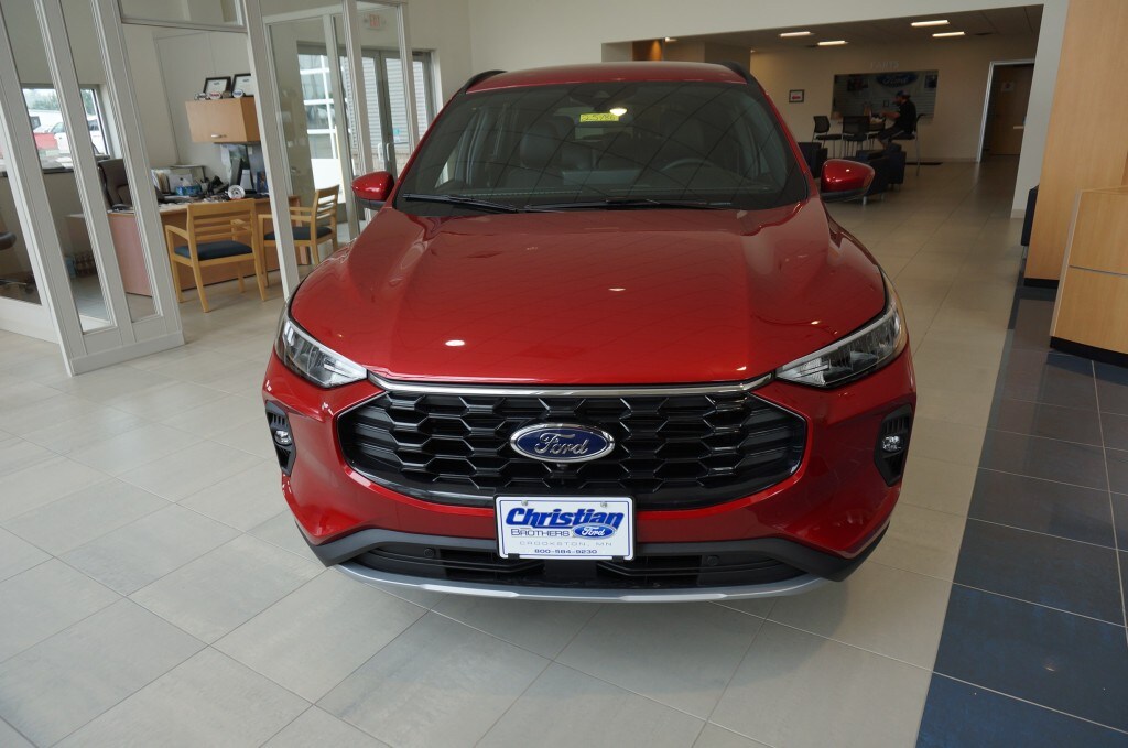 2025 Ford Escape ST-Line Select Hybrid photo 3