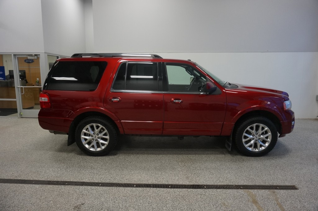 2016 Ford Expedition Limited's photo