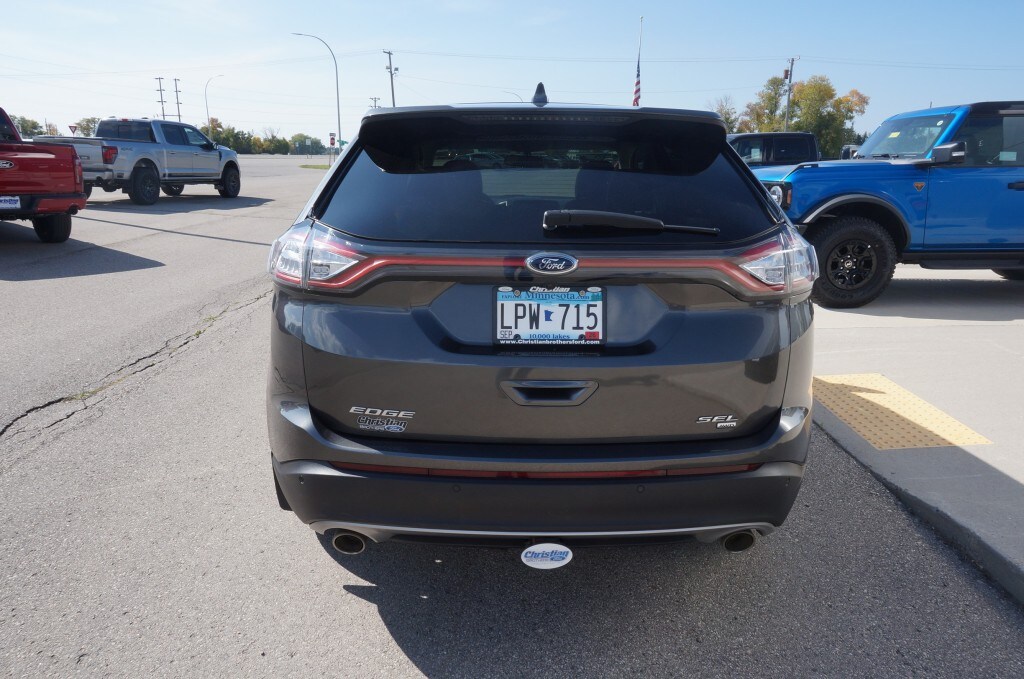 2017 Ford Edge SEL photo 4
