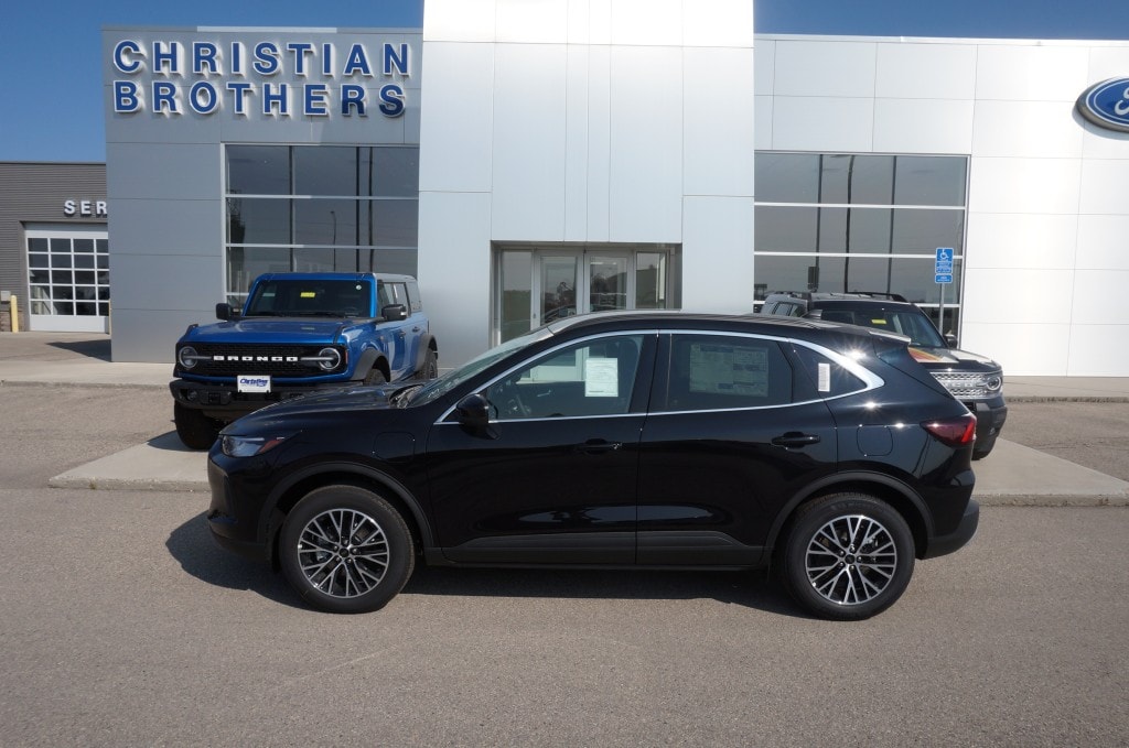 2025 Ford Escape PHEV's photo