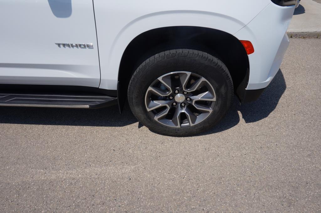 2021 Chevrolet Tahoe LT photo 2
