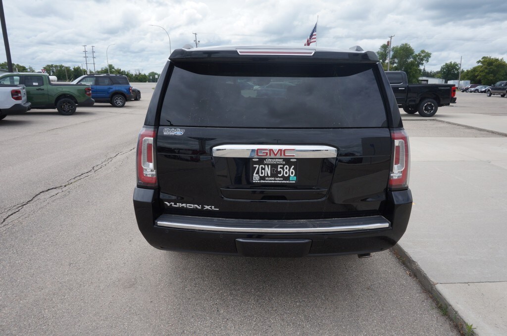 2018 Gmc Yukon XL Denali photo 4