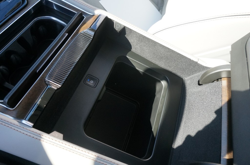2022 Jeep Grand Wagoneer Series II - Photo 24