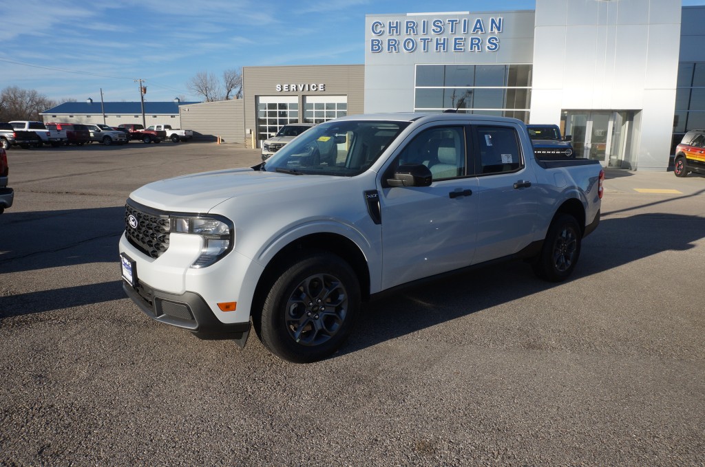 2025 Ford Maverick XLT's photo