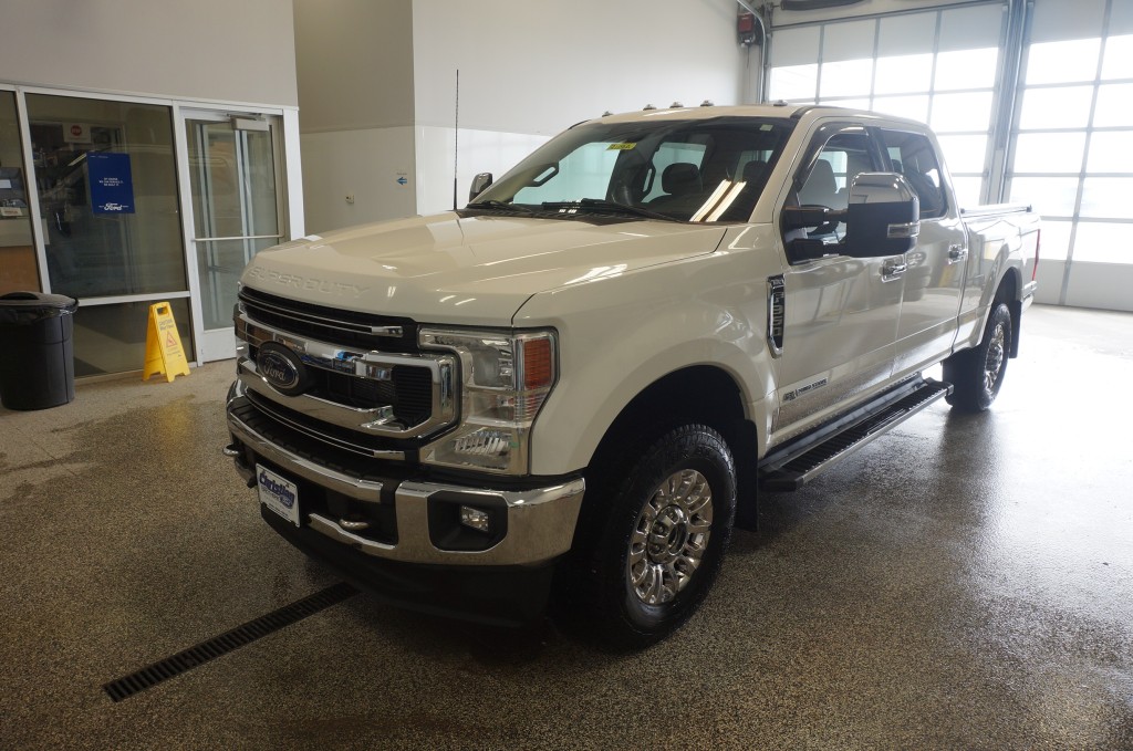 2022 Ford F-350 XLT 4x4 Crew Cab 6-1/2' Box SRW's photo