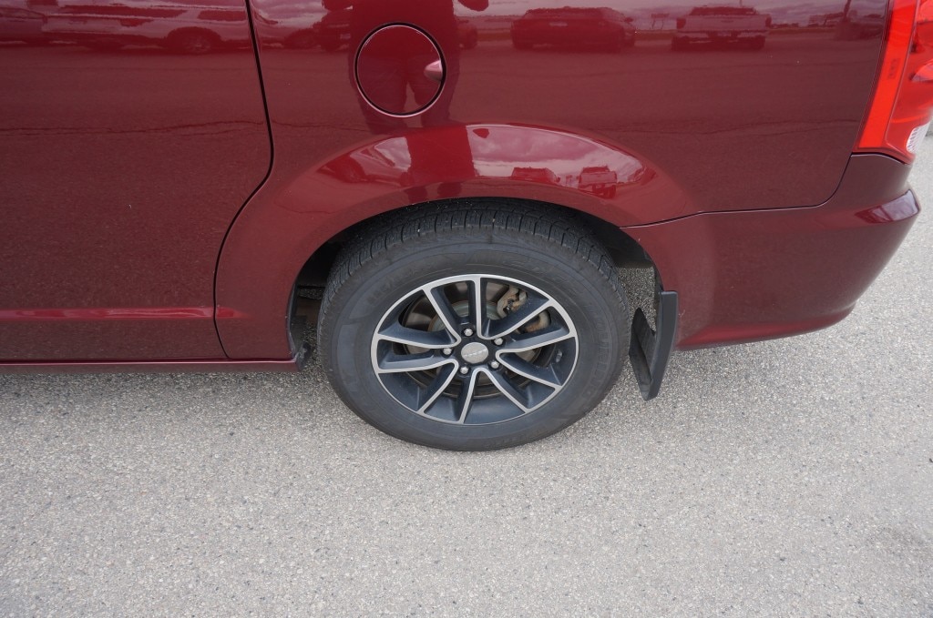 Used 2019 Dodge Grand Caravan GT with VIN 2C4RDGEG6KR517158 for sale in Crookston, Minnesota