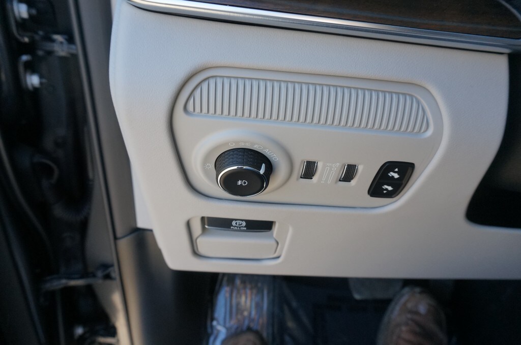 2022 Jeep Grand Wagoneer Series II - Photo 19