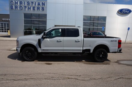 2025 Ford F-350 SD Lariat Crew Cab Short Bed 4WD TRUCK