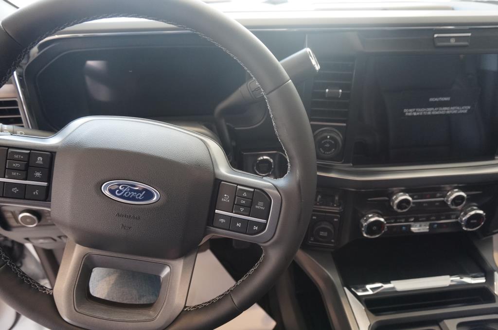 2025 Ford F-250 Super Duty Lariat - Photo 13
