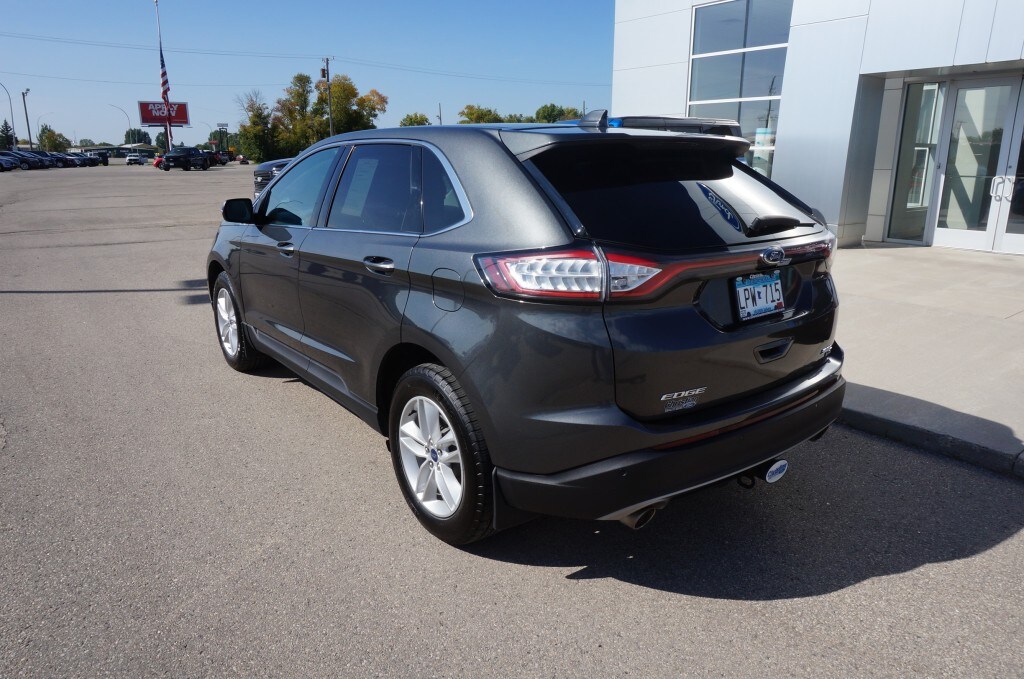 2017 Ford Edge SEL photo 3