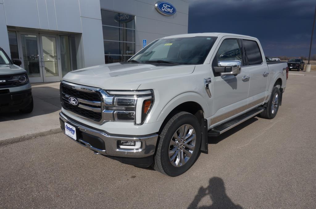 2024 Ford F-150 Lariat photo 2