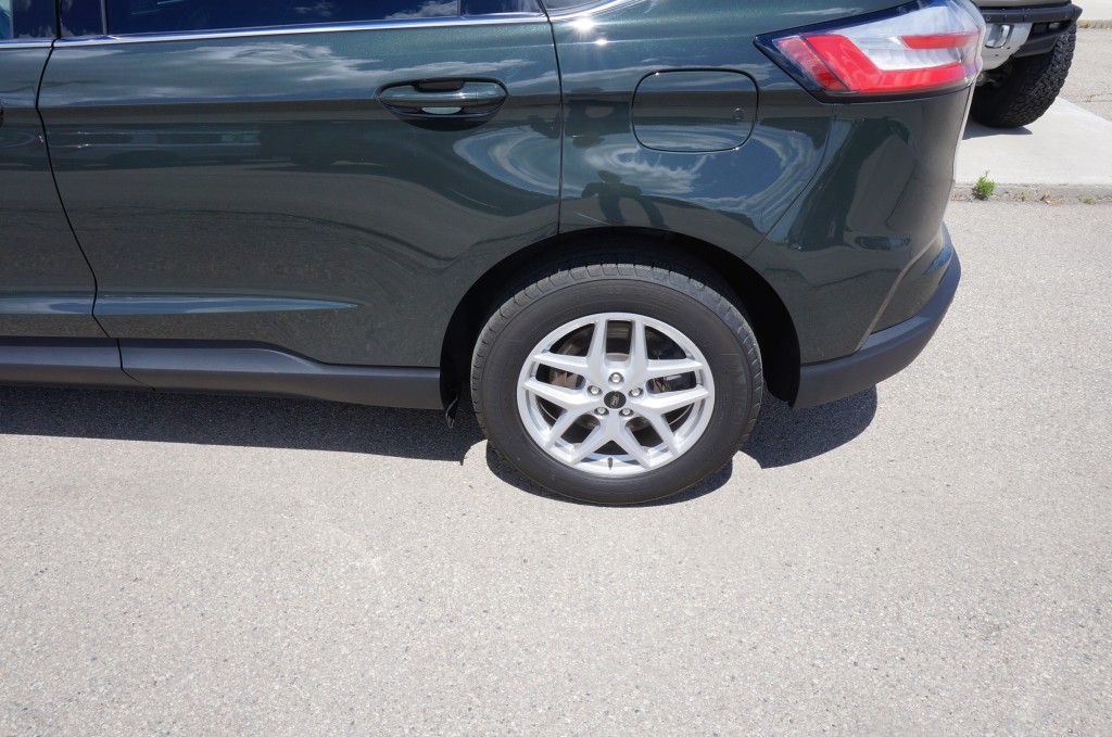 Used 2023 Ford Edge SEL with VIN 2FMPK4J93PBA10748 for sale in Crookston, Minnesota