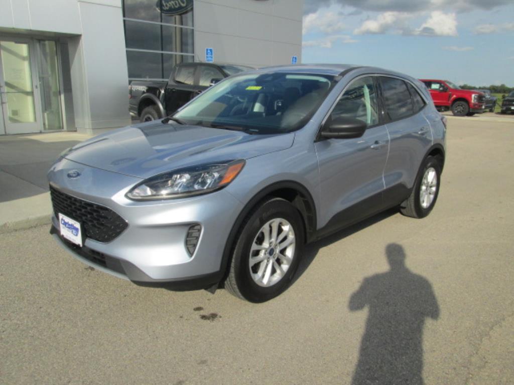 2022 Ford Escape SE photo 2