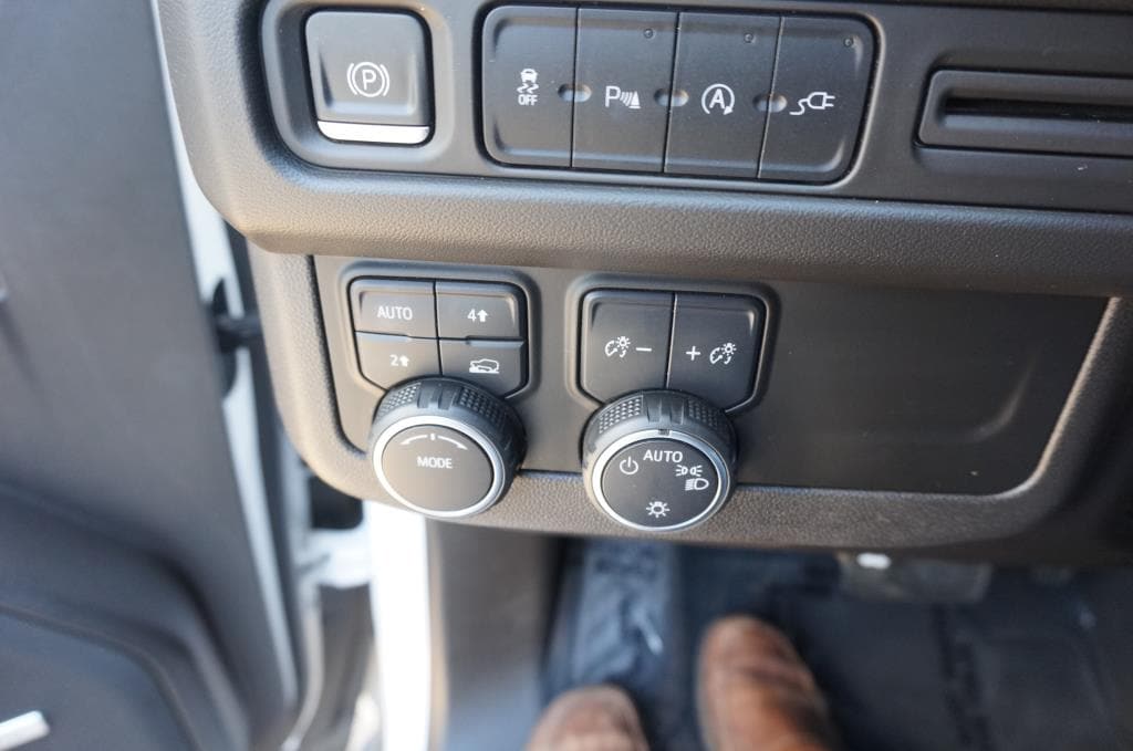 2021 Chevrolet Tahoe LT - Photo 18
