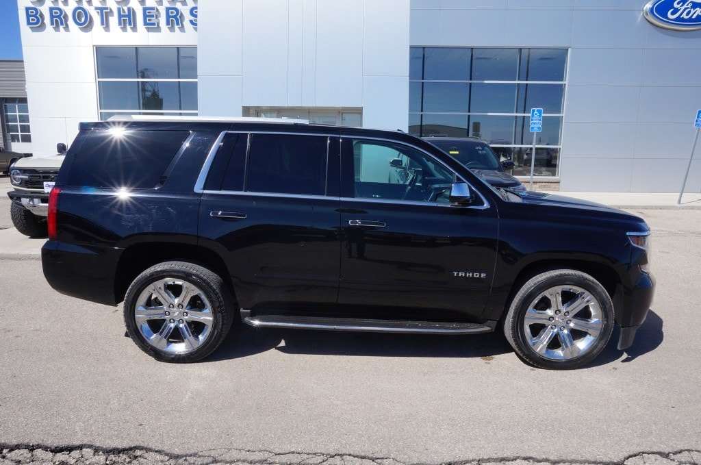 2017 Chevrolet Tahoe 4WD Premier's photo