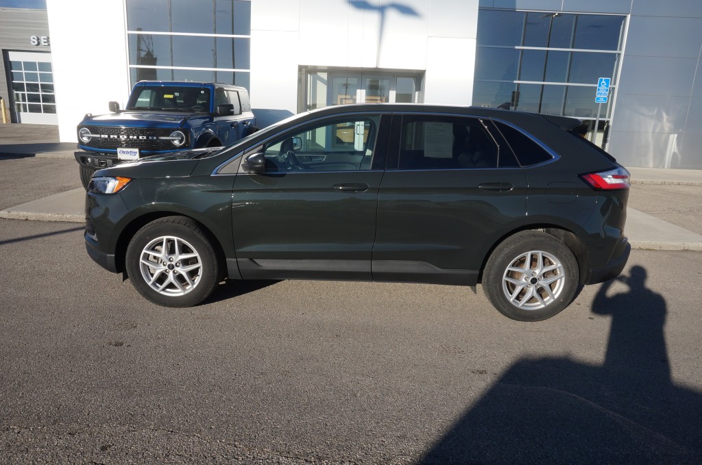 2023 Ford Edge SEL's photo
