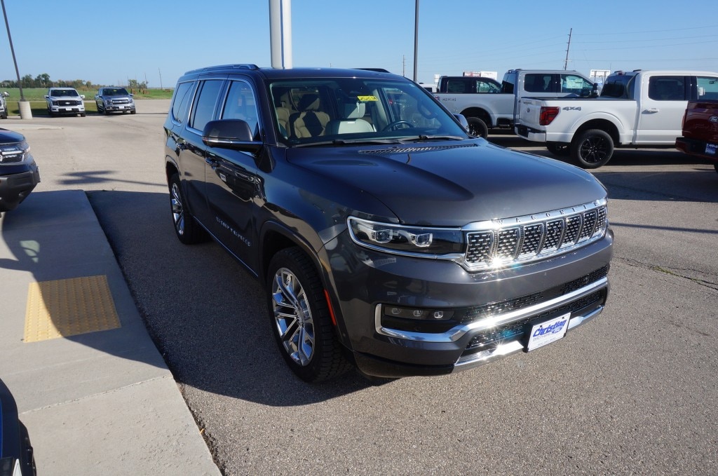 2022 Jeep Grand Wagoneer Series II - Photo 6