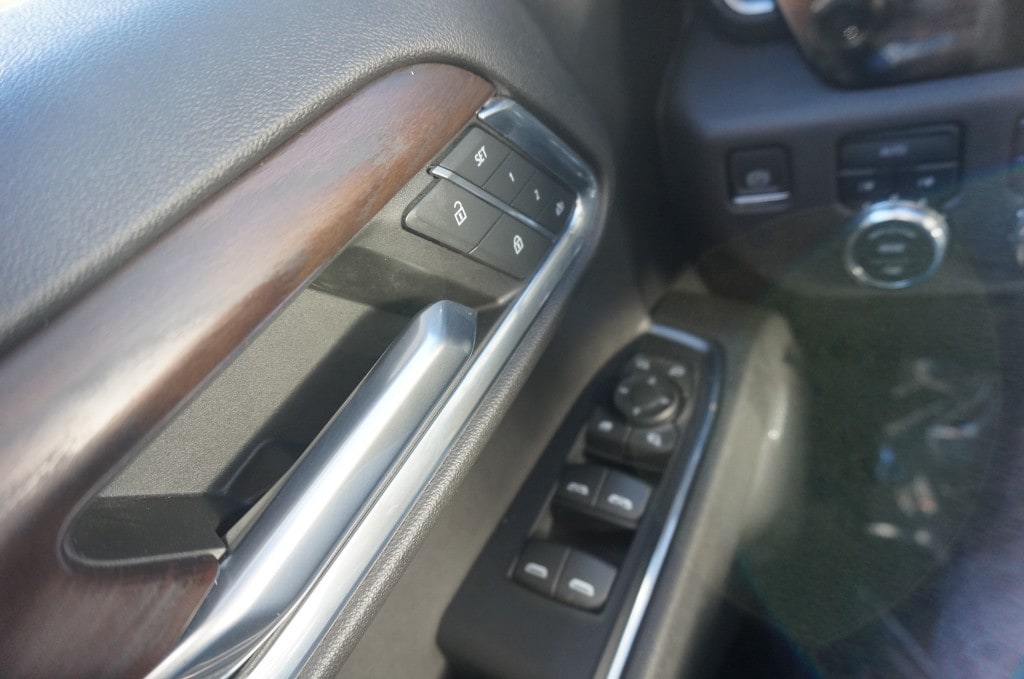 2023 GMC Sierra 1500 SLT - Photo 16
