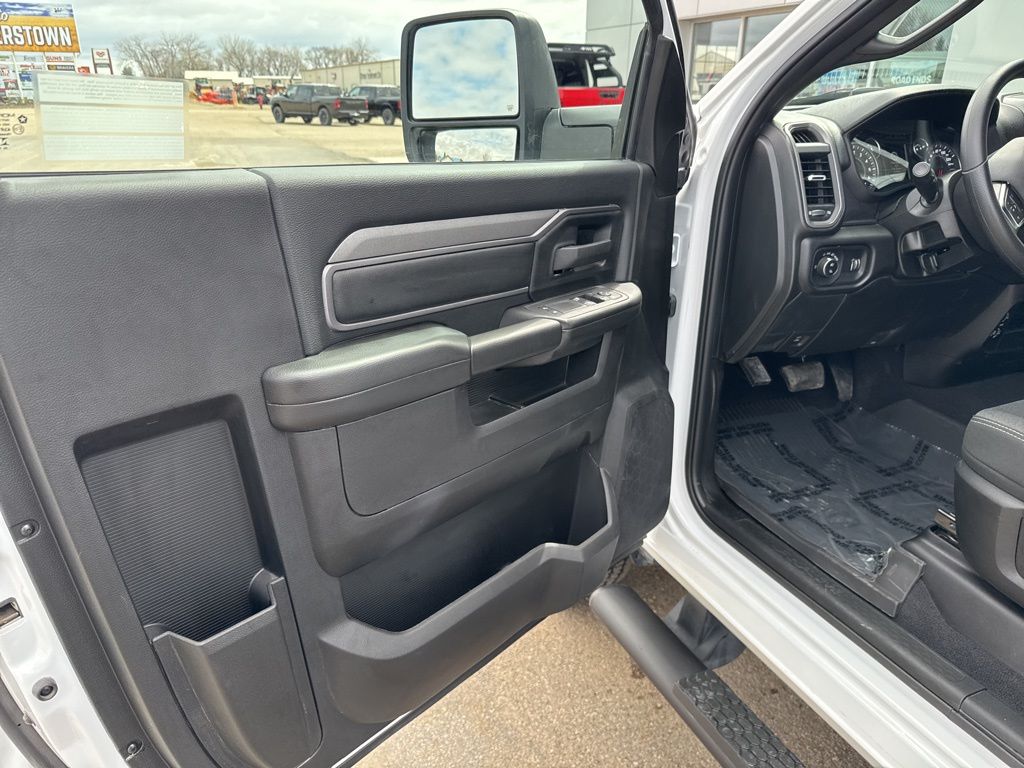 2025 RAM Ram 2500 Pickup Tradesman - Photo 16