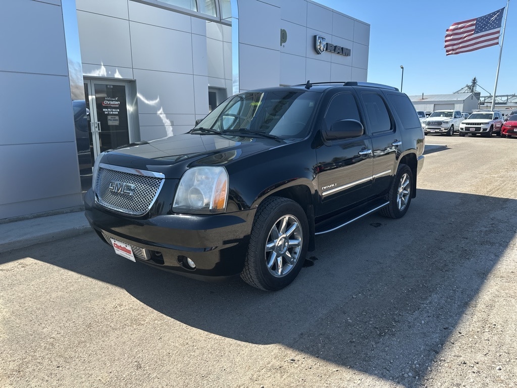 Used 2011 GMC Yukon Denali with VIN 1GKS2EEF8BR289032 for sale in Cooperstown, ND