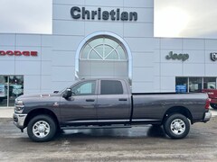 2026 Ram 3500 TRADESMAN CREW CAB 4X4 8' BOX Pickup