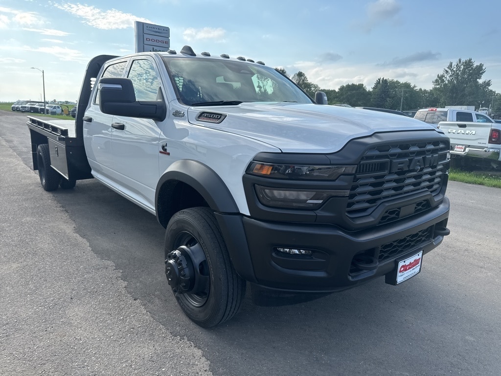 New 2025 Ram 4500 Chassis Cab 4500 TRADESMAN CHASSIS CREW CAB 4X4 84' CA Pickup