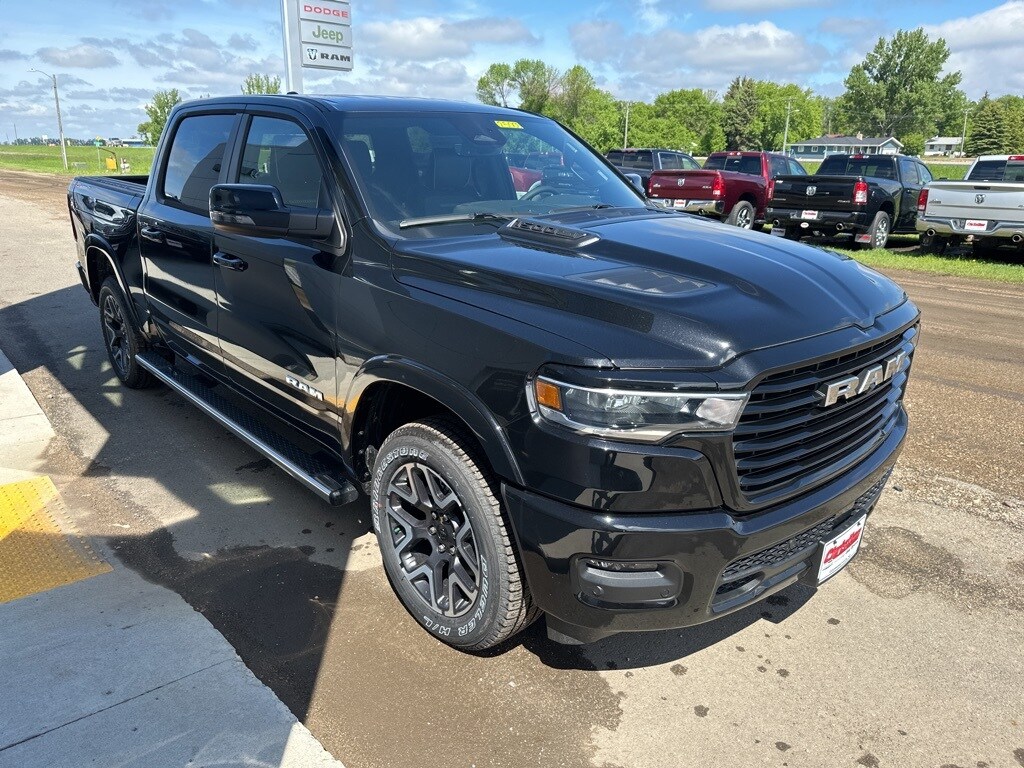 New 2025 Ram 1500 LARAMIE CREW CAB 4X4 5'7 BOX For Sale Cooperstown ND