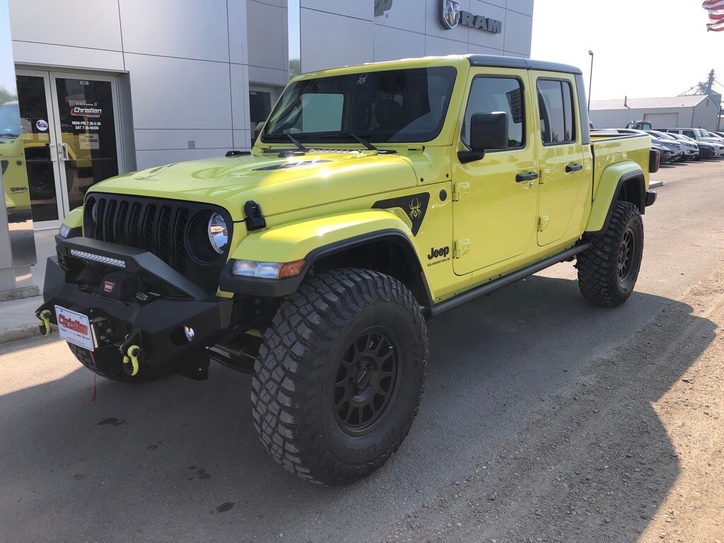2023 Jeep Gladiator Sport S photo 2