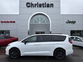 2024 Chrysler Pacifica Limited Minivan/Van