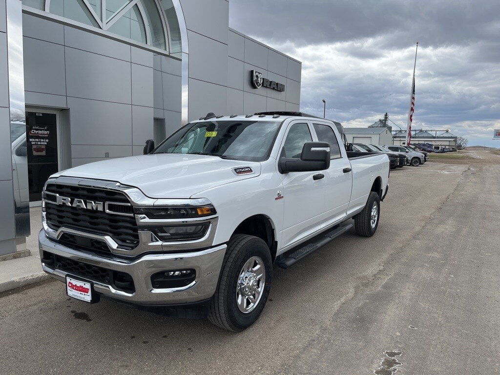 2025 Ram 2500 Tradesman photo 2