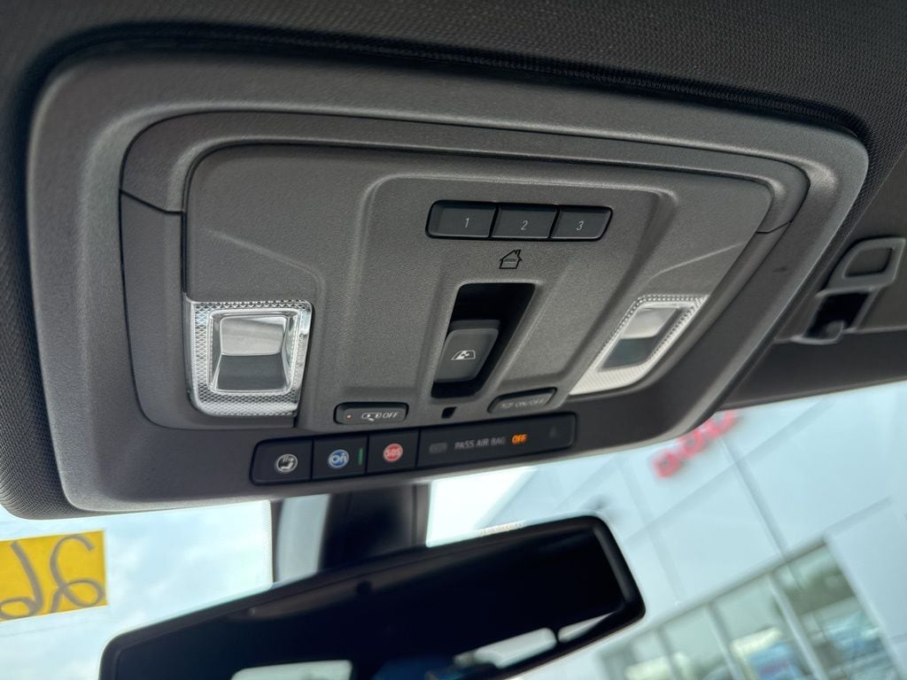 2022 Chevrolet Silverado 1500 Limited LTZ - Photo 25