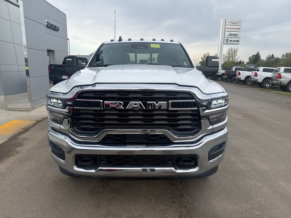 2025 Ram 2500 Tradesman photo 3