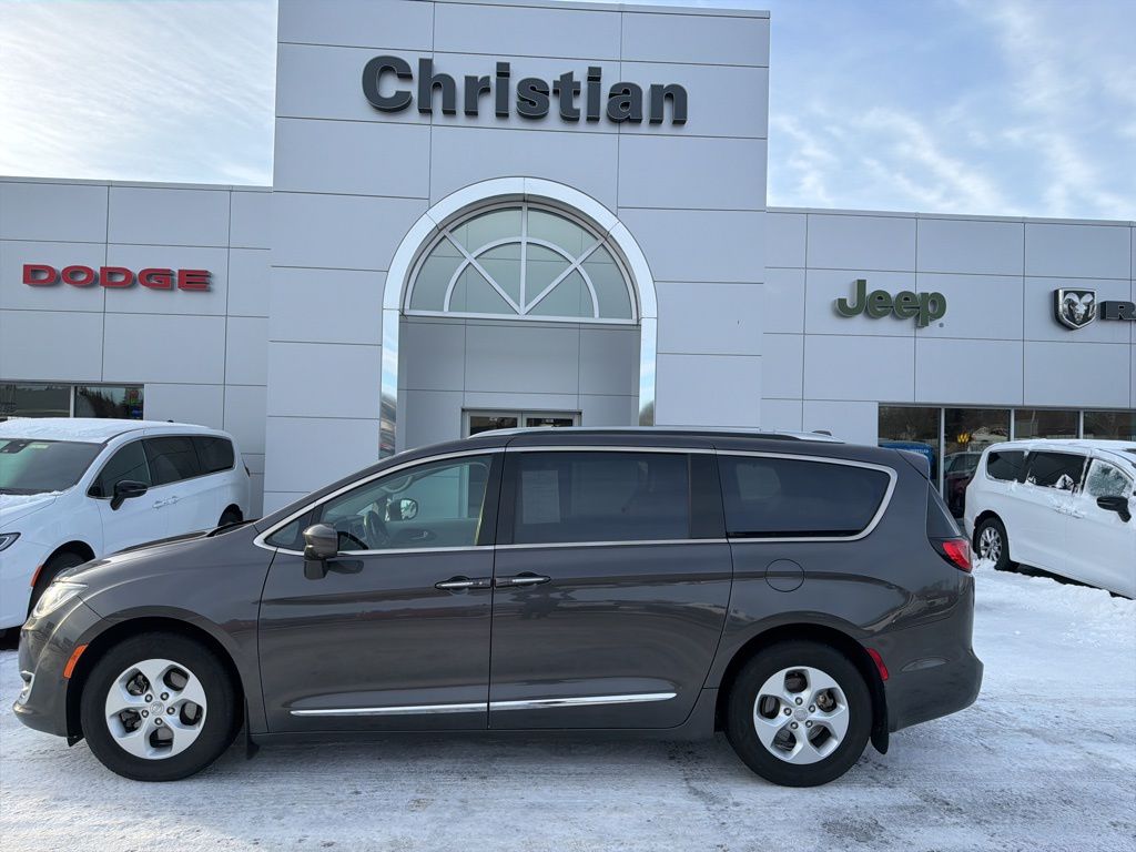 2017 Chrysler Pacifica