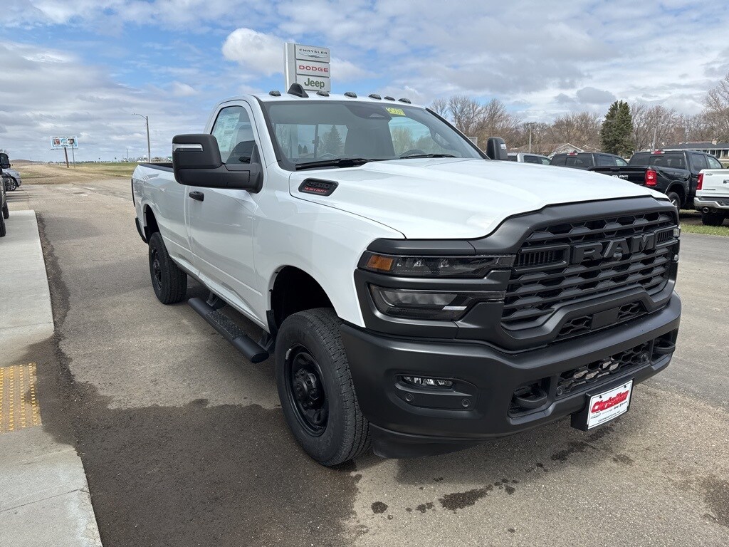2025 Ram 2500 Tradesman photo 4